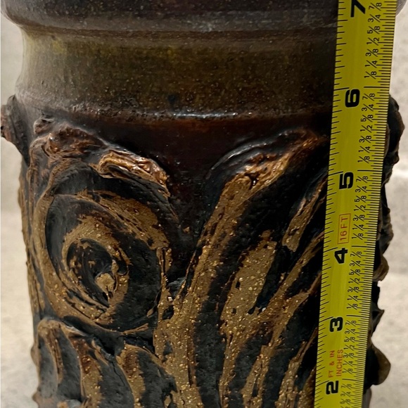 1969 Victoria Littlejohn pottery kitchen canister - Picture 5 of 9